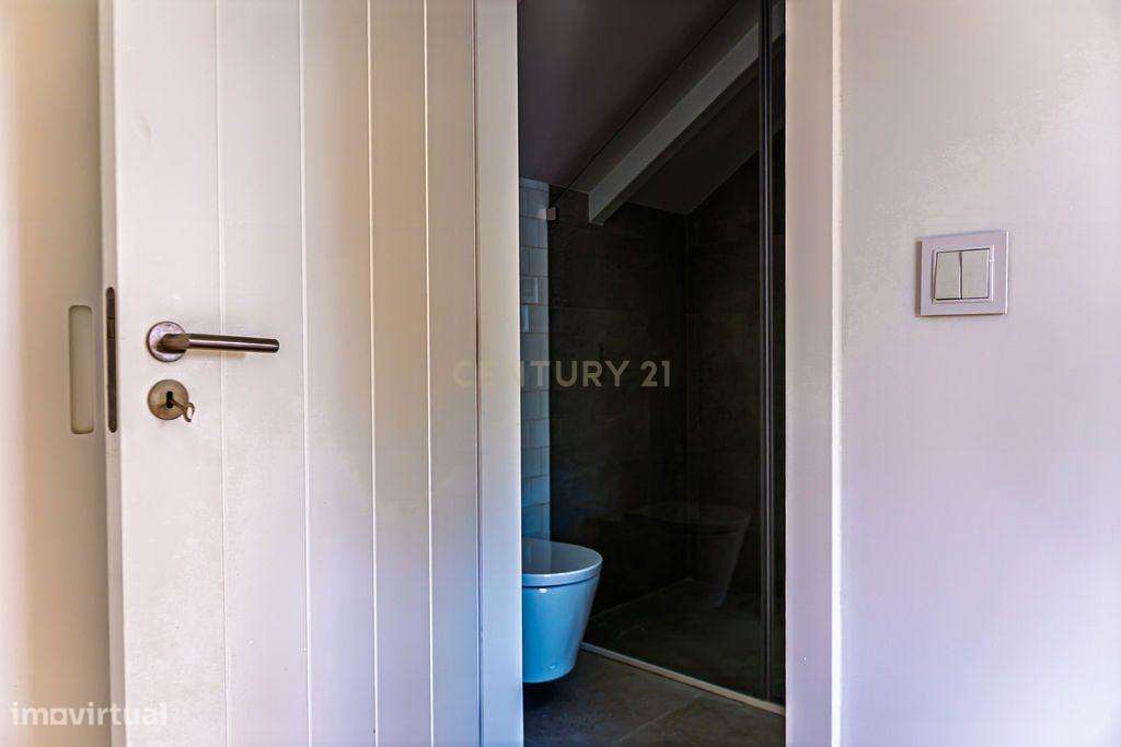 Apartamento T3 Duplex | Edifício Totalmente Reabilitado | Centro Amado-28