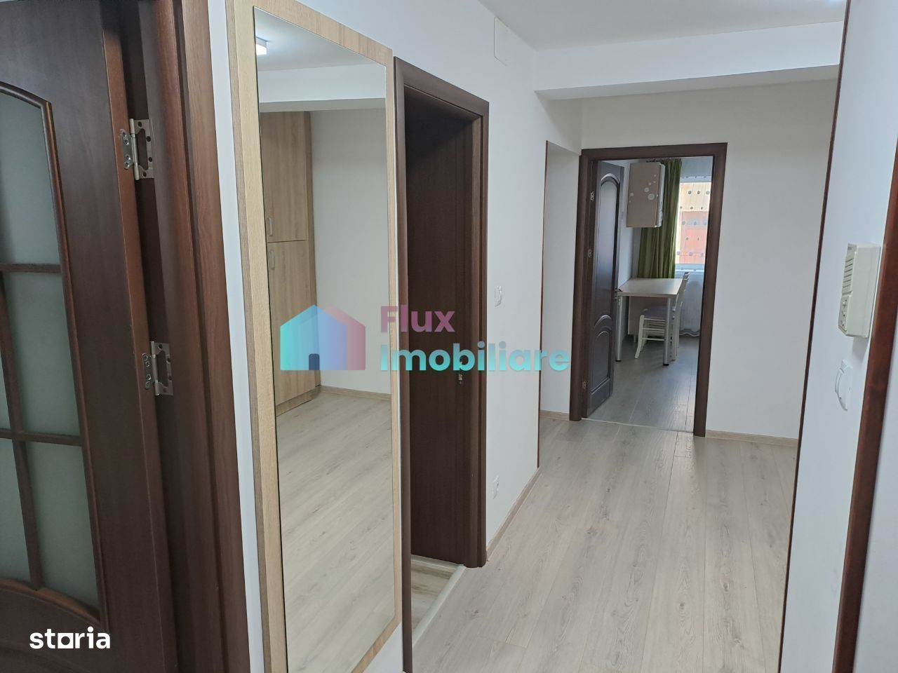 Apartament cu 3 camere in zona Marasesti