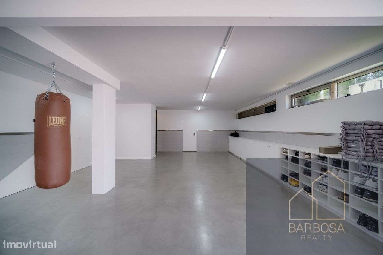 V5 Maia - 4 suites - 4 frentes - Luxo, privacidade e tranquilidade!-48