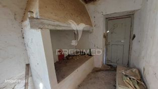Moradia T2 para recuperar comTerreno com 5.394m2 , Santarém. - Grande imagem: 5/18