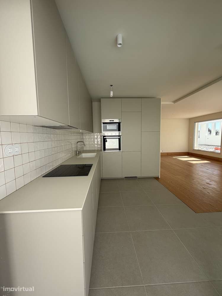 Moradia germinada rua Norberto Lopes 179 - Grande imagem: 4/26