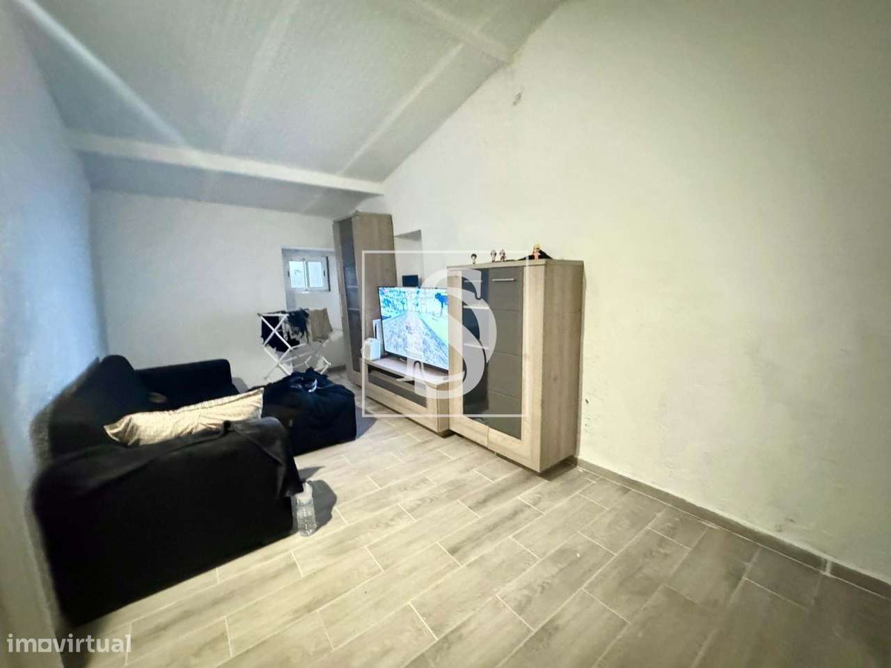 Armazem/Arrecadação, mas totalmente funcional como moradia, localizado - Grande imagem: 5/6