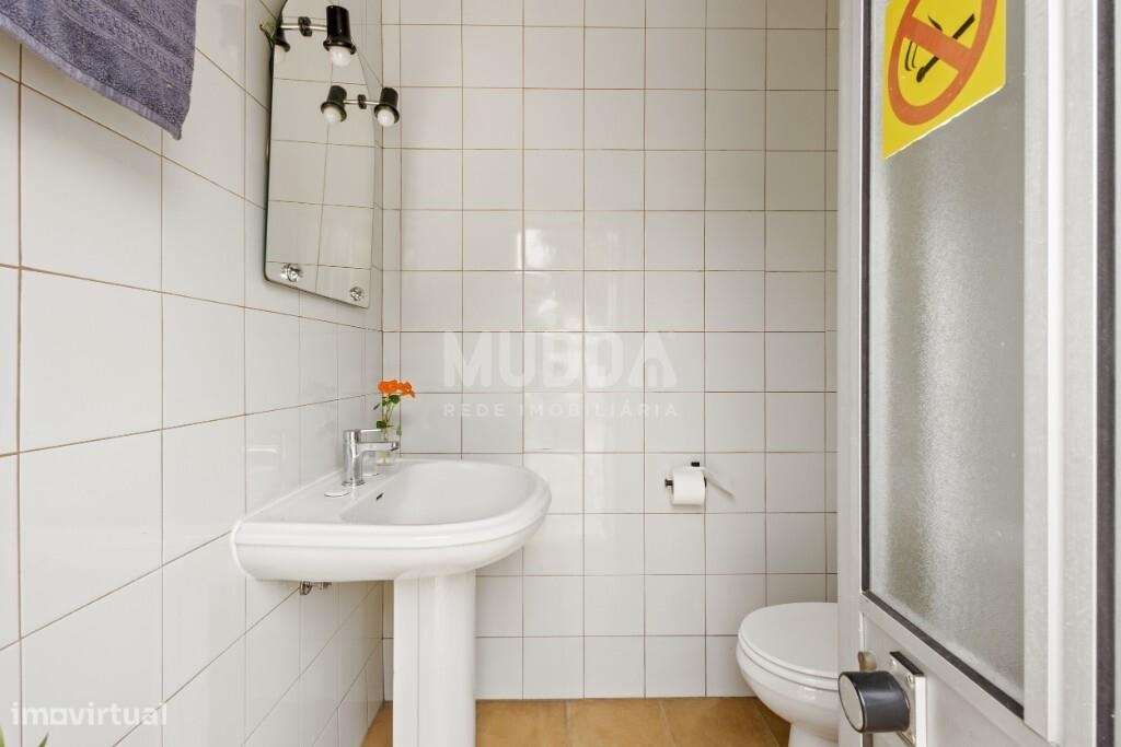 Moradia térrea T3 com anexos e terreno no Campo/Caldas da Rainha-20