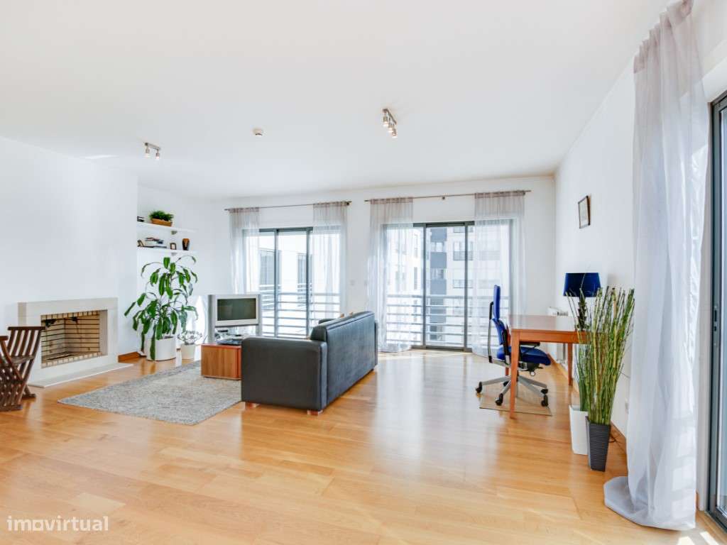 Apartamento T3 com vista para o Estádio da Luz - Grande imagem: 3/27