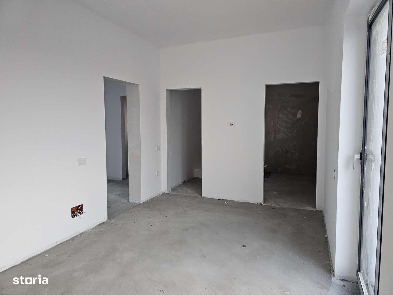 Casa noua de vanzare la4min de mag Crisul Oradea-7