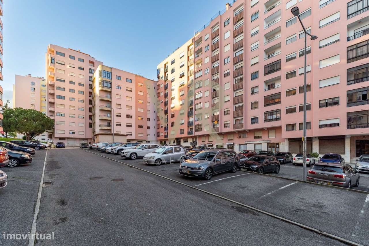 Apartamento T3 à venda em São Marcos – Conforto, luminosidade e lo-22