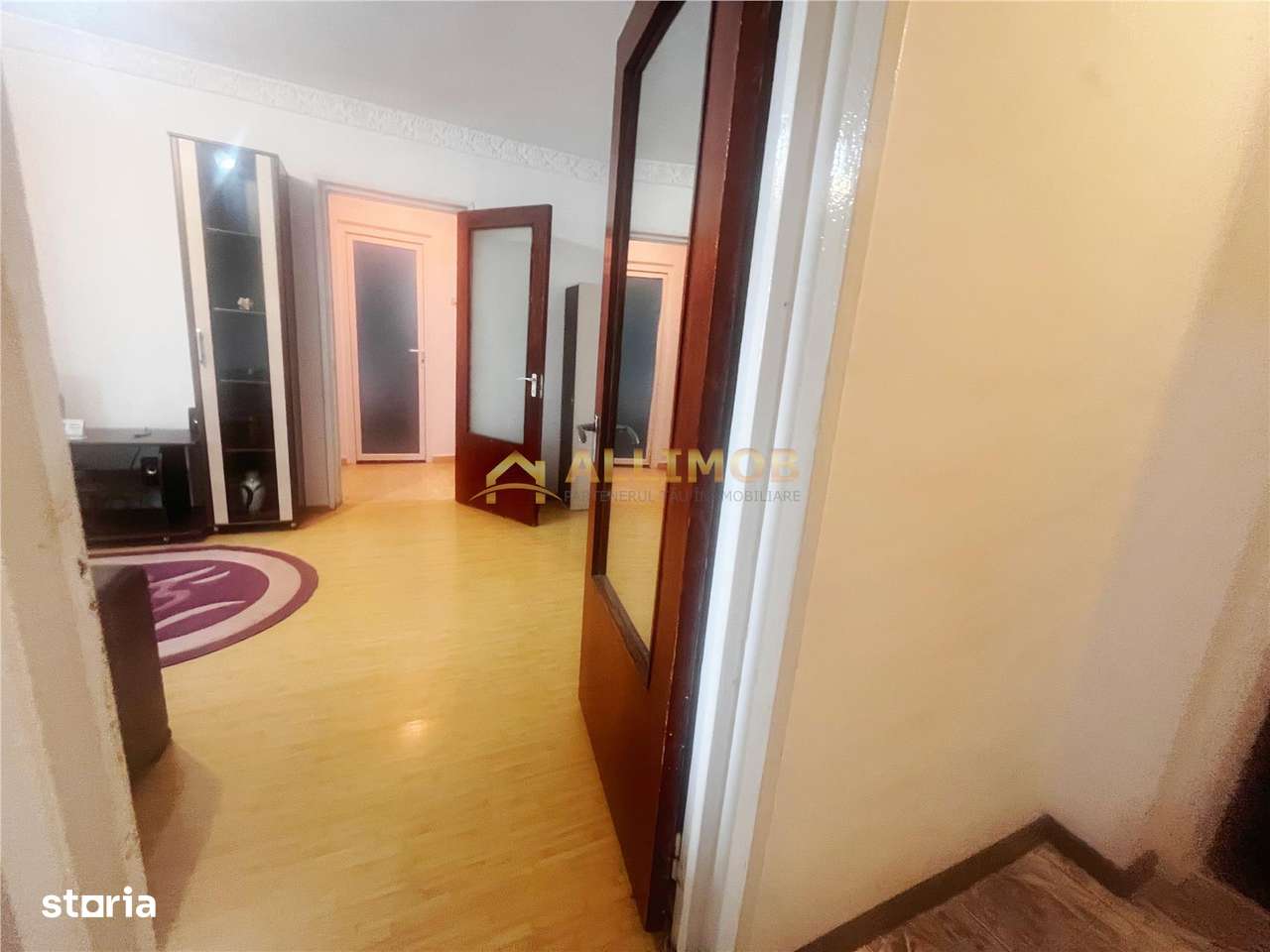 Apartament 2 camere de vânzare în Ploiesti, zona Vest - Imagine principală: 4/15