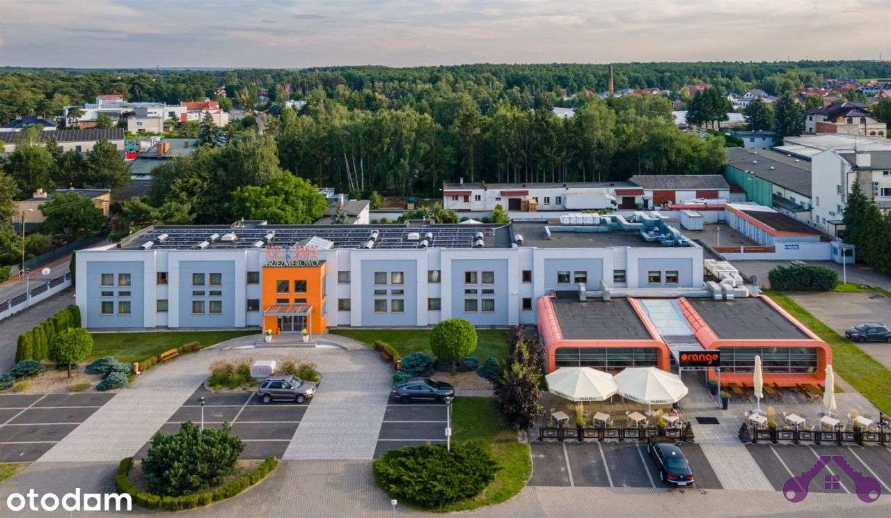 Hotel z bezpośrednim zjazdem z Dk92.-1