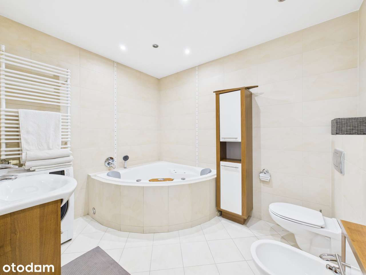 Apartament 140 m² Ursus, 2 poziomy, 4 pok., 4 loggie, basen, garaż-17