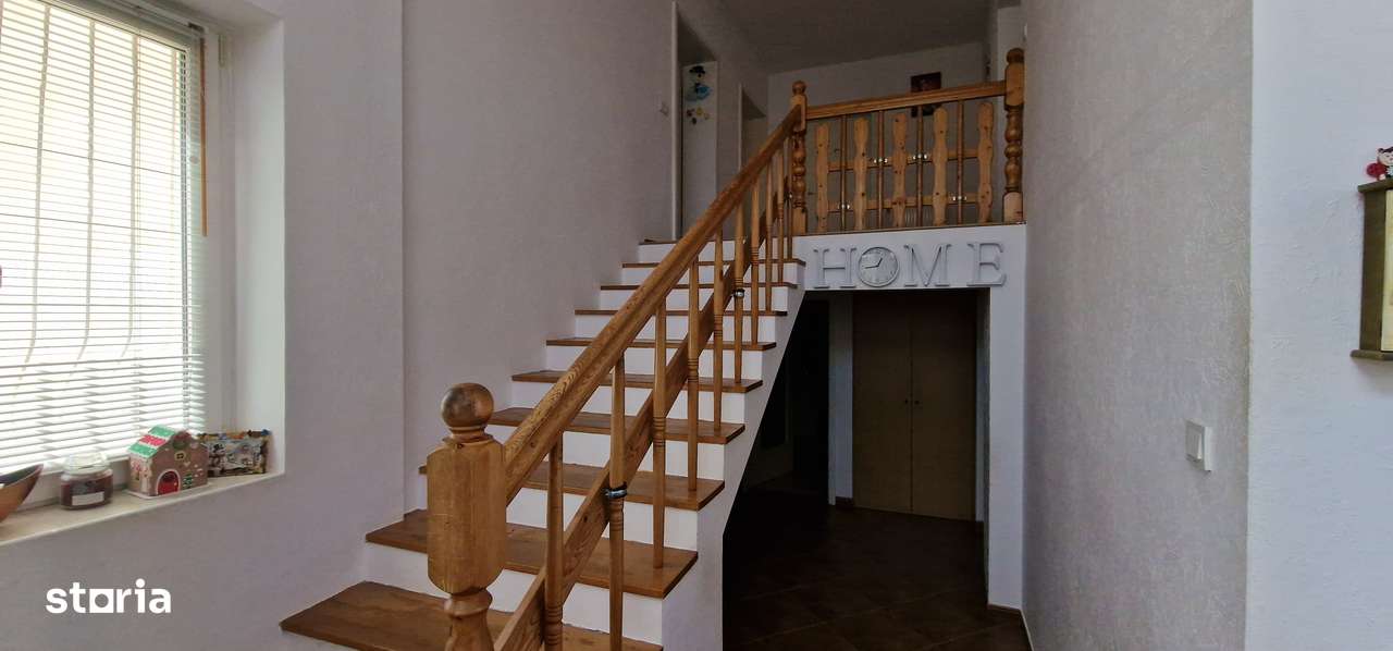 Casa individuala cu 7 incaperi, Sura Mica, 500 mp teren - Comision 0% - Imagine principală: 4/20