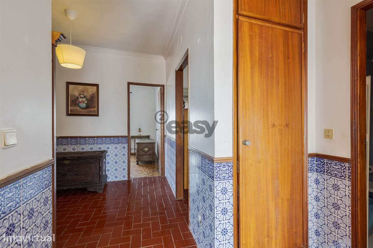 Apartamento T3 com parqueamento e arrecadação - Grande imagem: 4/26