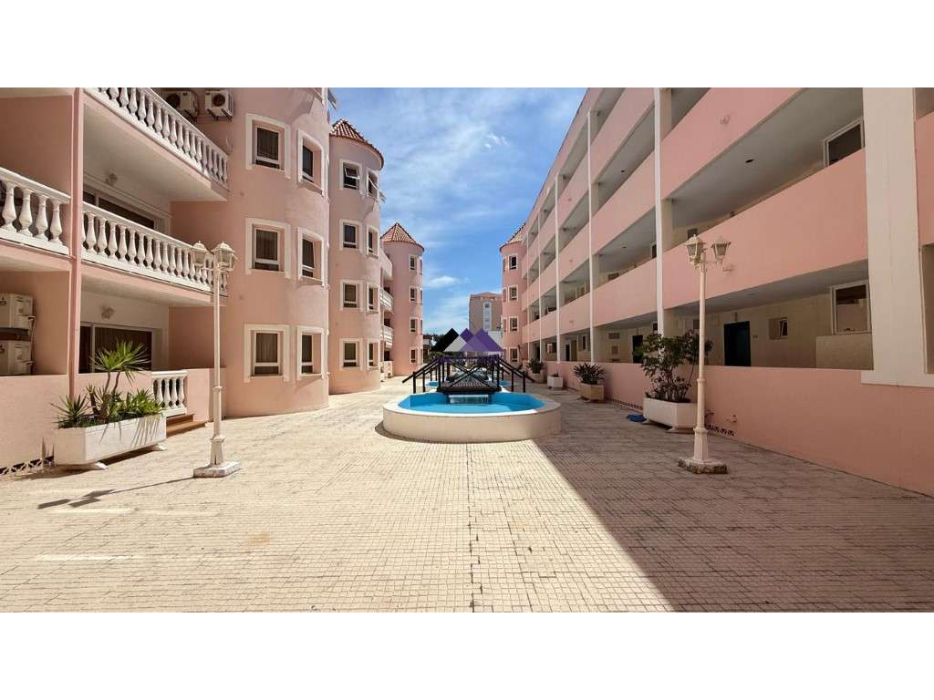 Apartamento T2 no Parque dos Reis-41