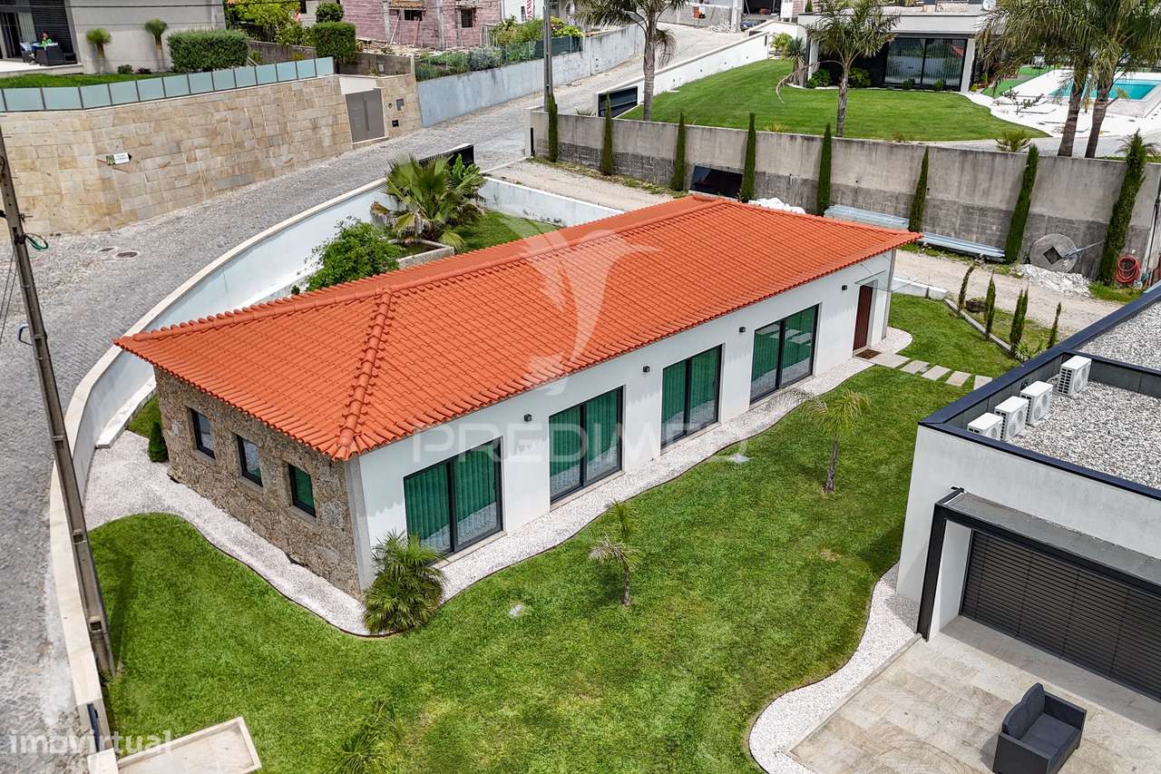 MORADIA TÉRREA T3 - NOVA - (ARRENDAMENTO) - Grande imagem: 2/34