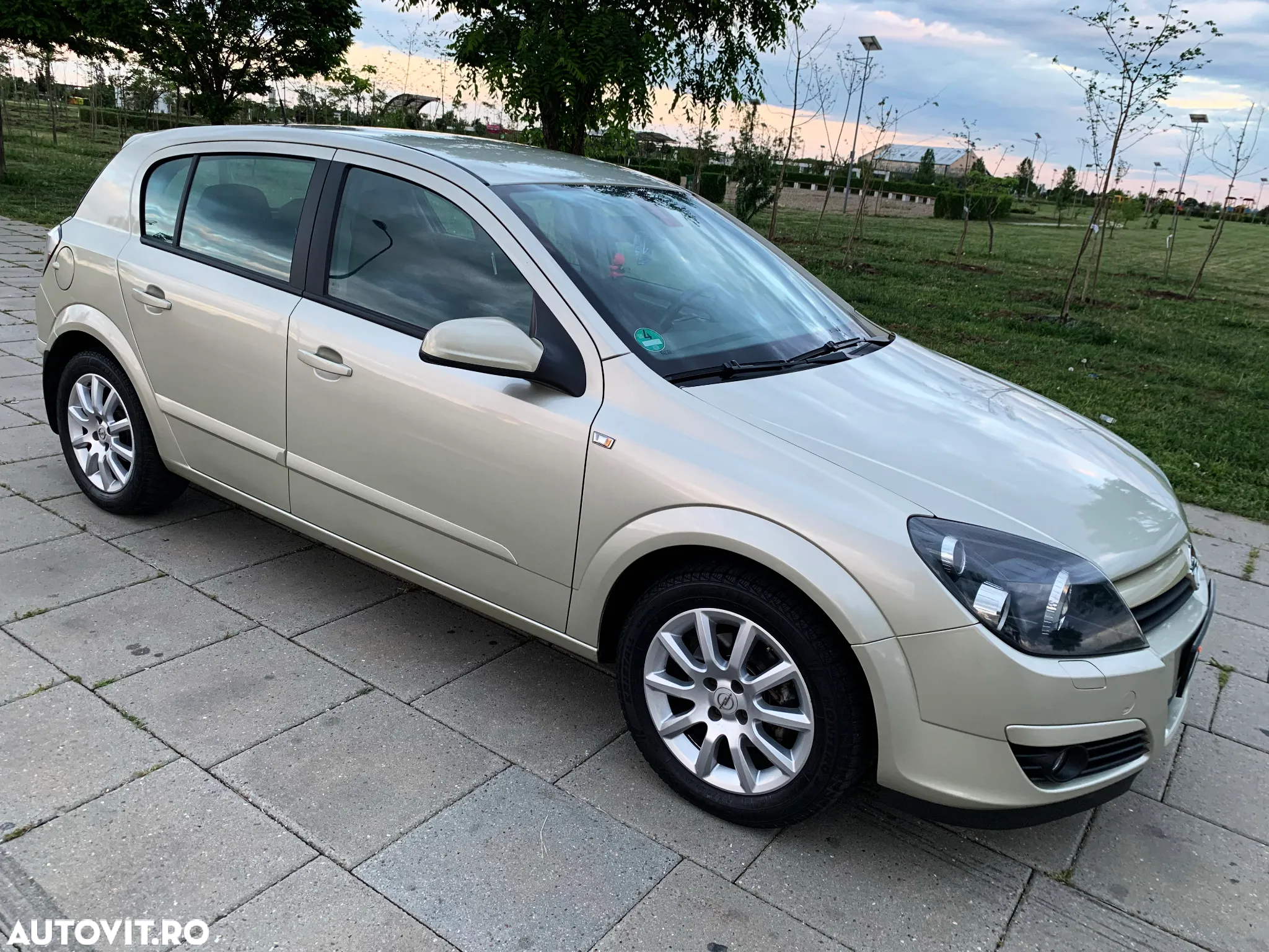 Opel Astra Classic 1.6i - 2