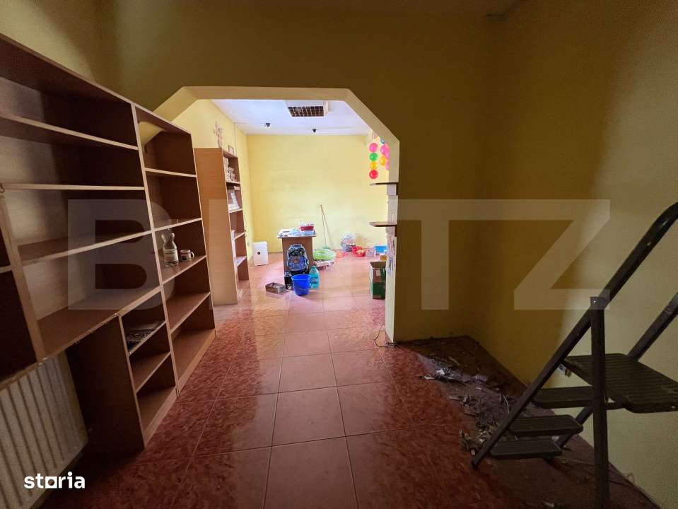 Casa de vanzare, cu 2 camere, zona cu vad comercial. - Imagine principală: 5/14