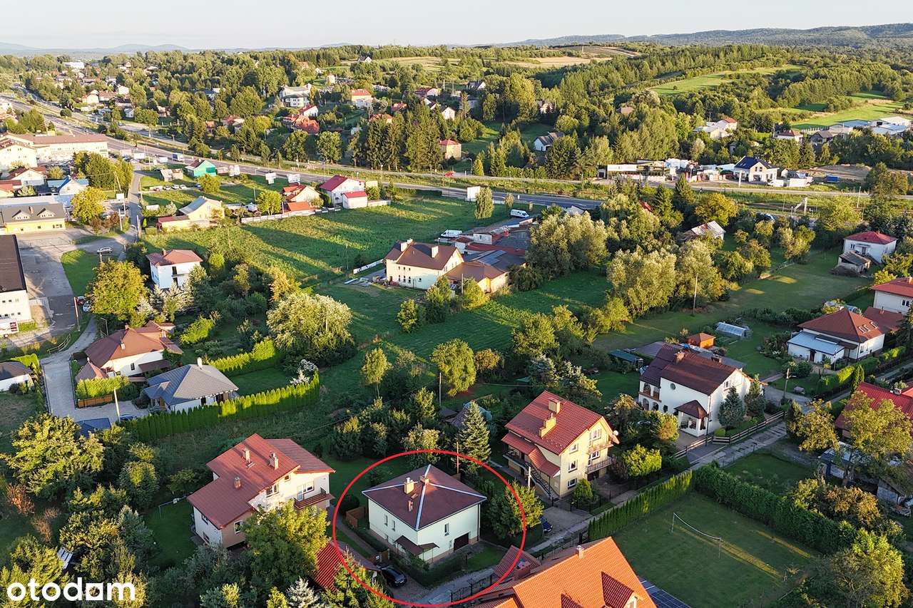 Dom z garażem, przy komunikacji miejskiej-5