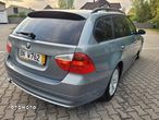 BMW Seria 3 320i - 5