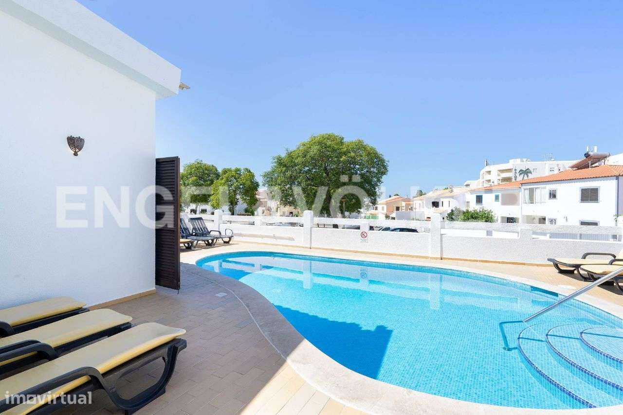 Moradia na Galé a pé da Praia - Grande imagem: 5/37