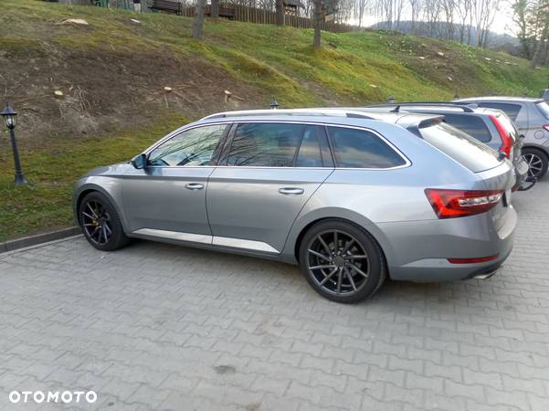 Skoda Superb 2.0 TSI 4x4 DSG L&K - 20