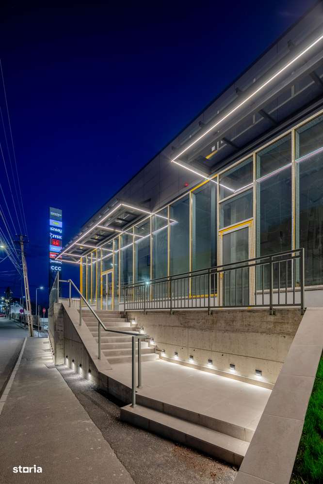 Spatiu comercial de inchiriat zona centrala Cisnadie - Imagine principală: 3/12