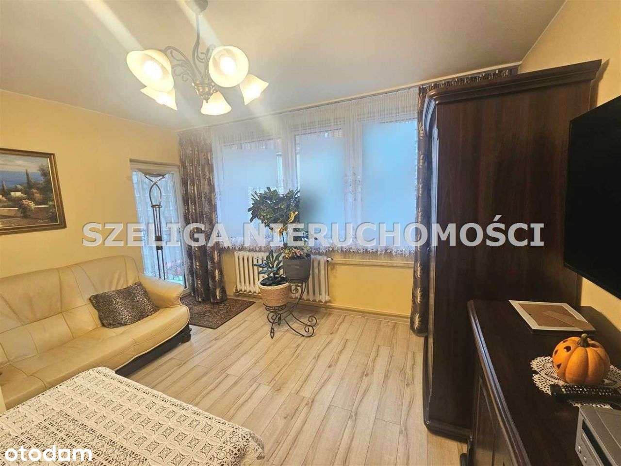 Okol. Brzozowej, C.O. Miejskie, Loggia-8