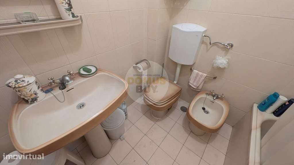 T2 COM GARAGEM - COSTA DA CAPARICA-15