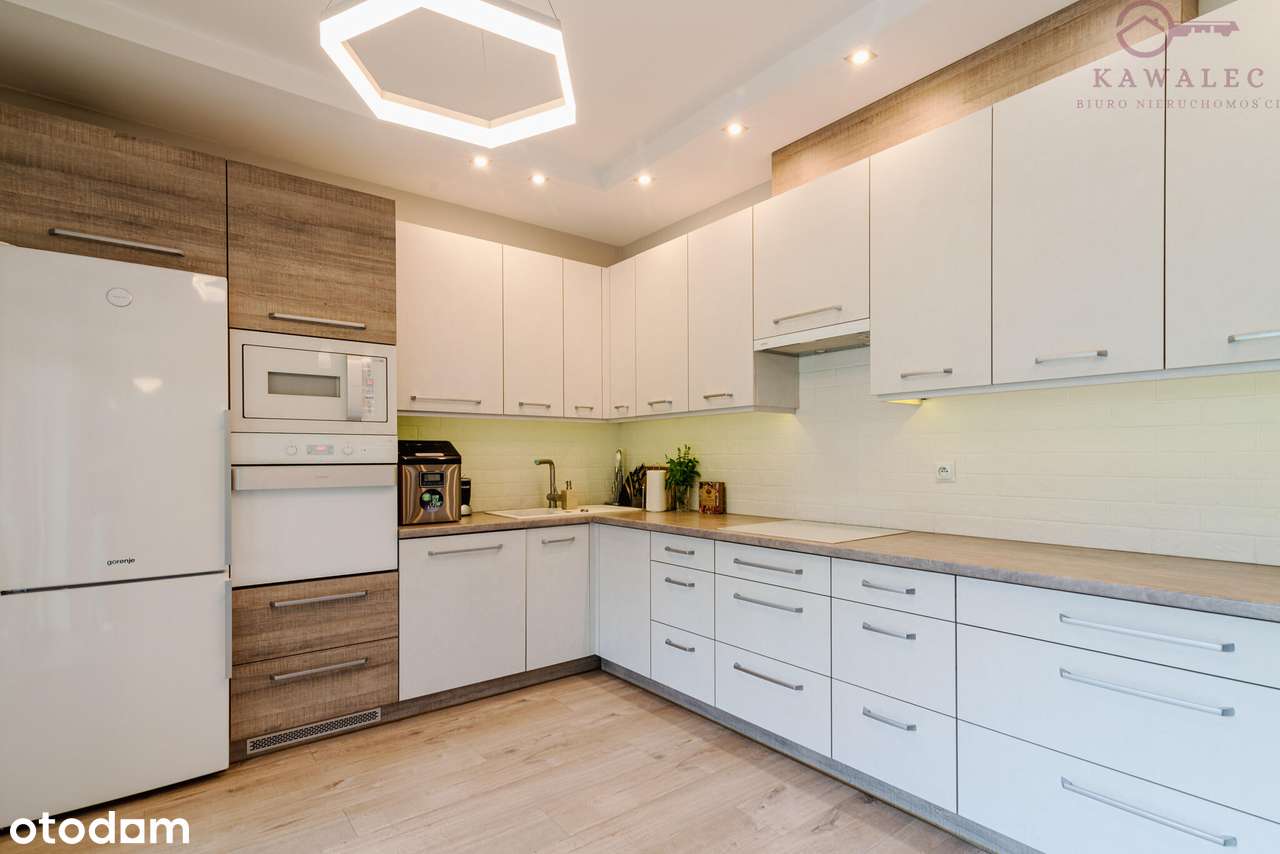 Luksusowy dom w miescie dla miłośników komfortu-17