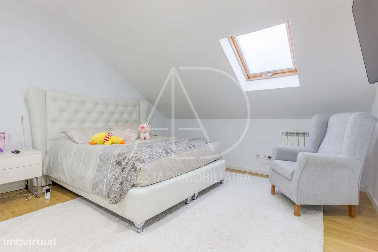 Moradia Isolada T3+ 2 a 5 minutos da Baia do Seixal-23