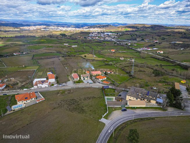 Oportunidade Única: Moradia em Bragança por 130.000€-7