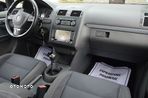 Volkswagen Touran 2.0 TDI DPF BlueMotion Technology Highline - 23