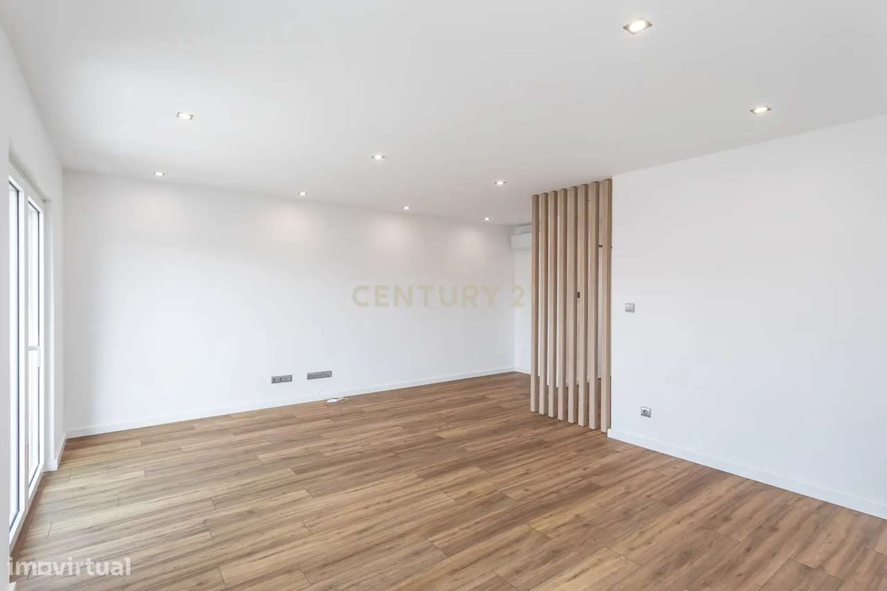 Sintra - Algueirão, apartamento T2 com garagem a estrear-14