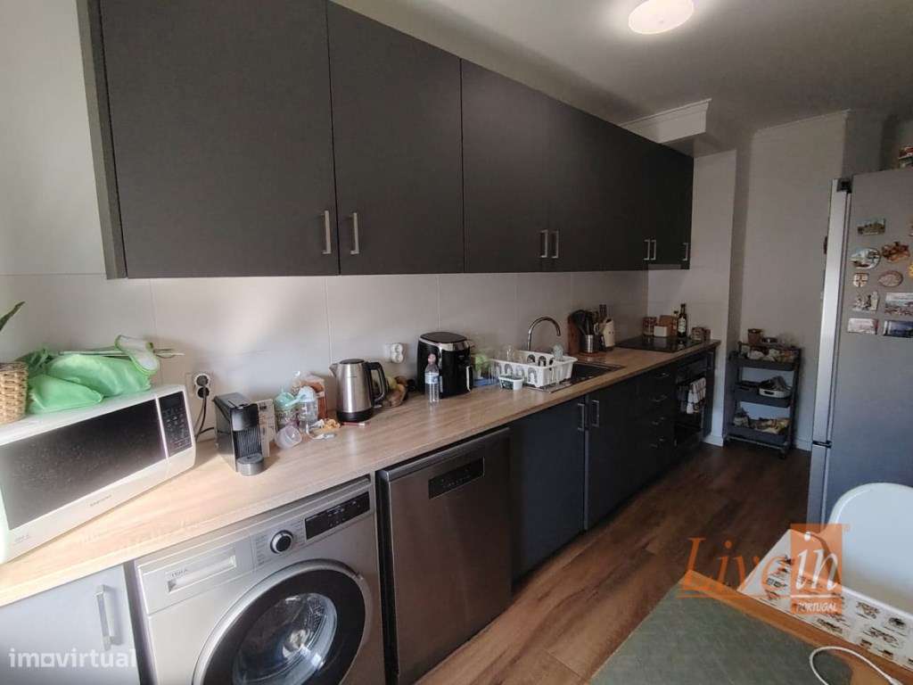 Apartamento T3 Remodelado com Garagem na Damaia de Cima - Grande imagem: 5/17
