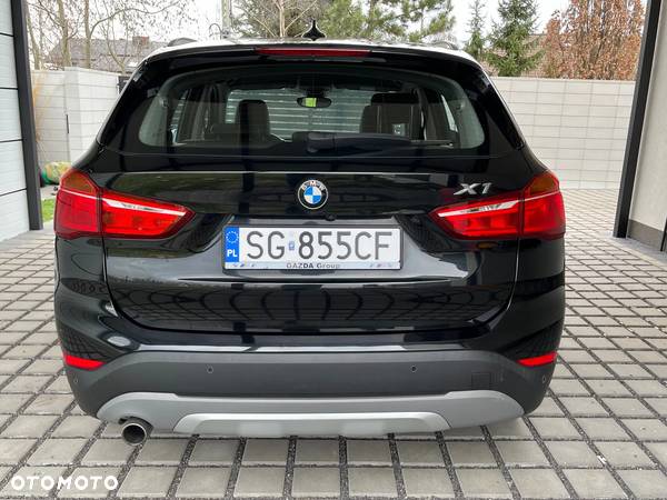 BMW X1 sDrive18i xLine - 8