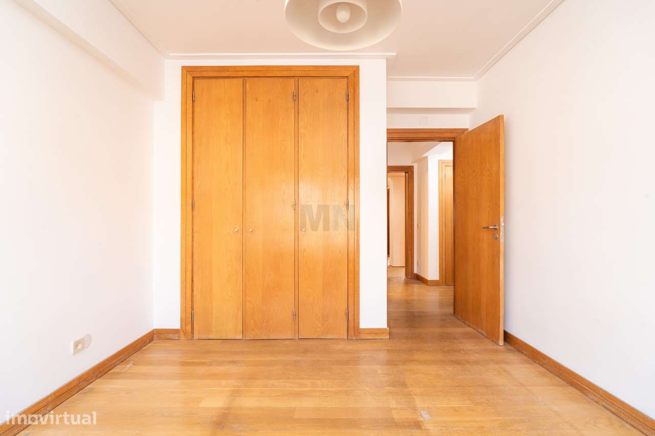 T4 Duplex com vistas panorâmicas zona de Celas-15