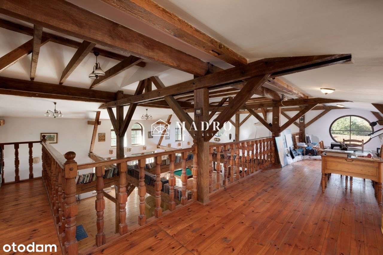 Dworek z prywatnym lasem, pomostem i stawem-18