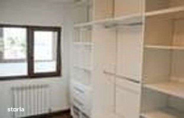 Apartament 4 camere in zona Big-4