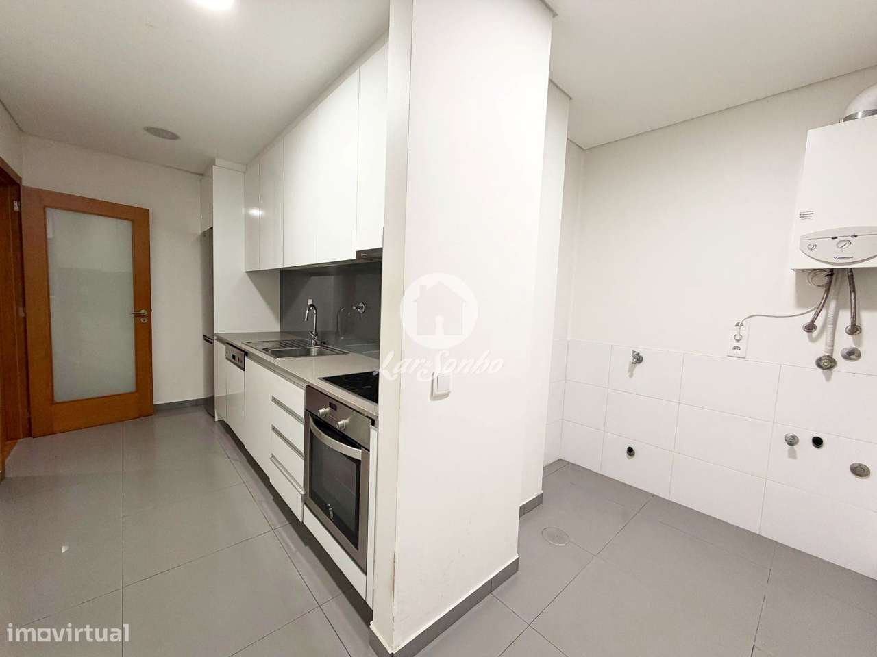 T1 moderno com garagem a 300m da praia de Vila do Conde - Grande imagem: 3/13