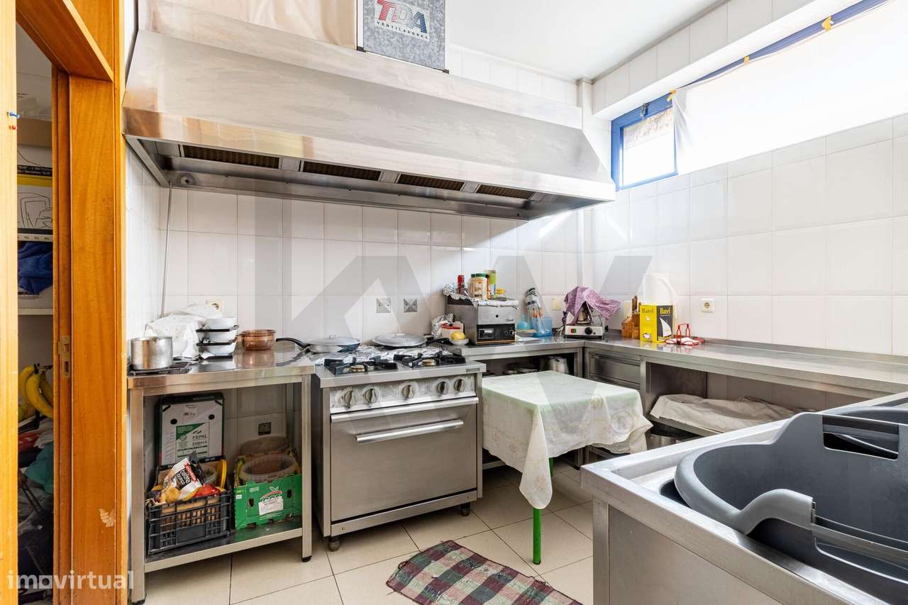 TRESPASSE CAFÉ / SNACK-BAR TOTALMENTE EQUIPADO - Perto do LUSOPARK - Grande imagem: 4/12