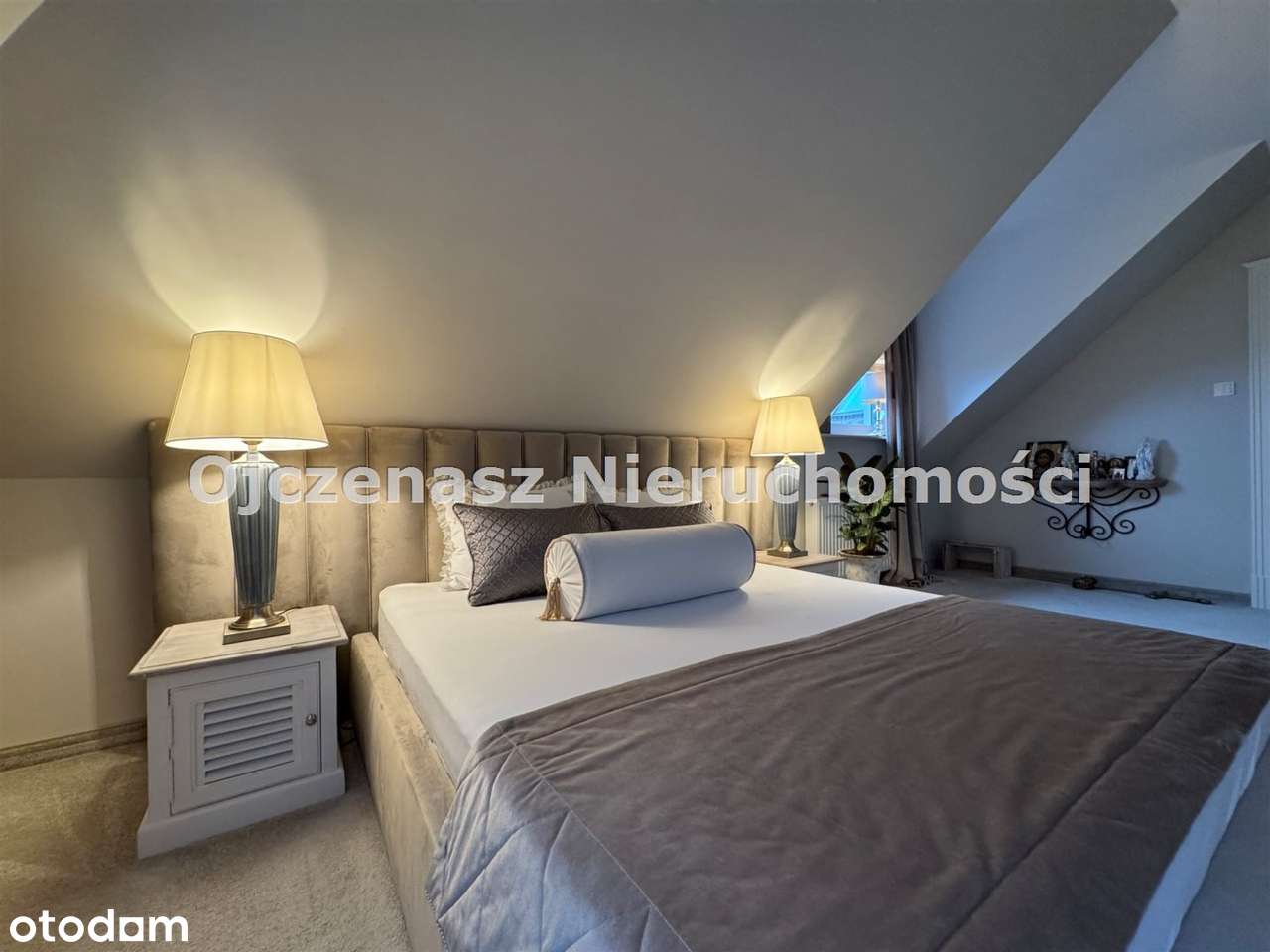 Luksusowy dom w Niemczu w klasycznym stylu-7