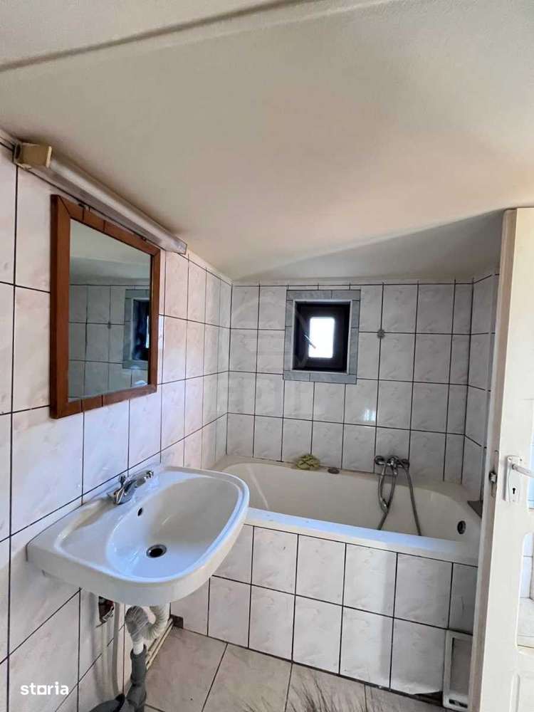 Apartament cu 2 camere zona semicentrala et intermed-6