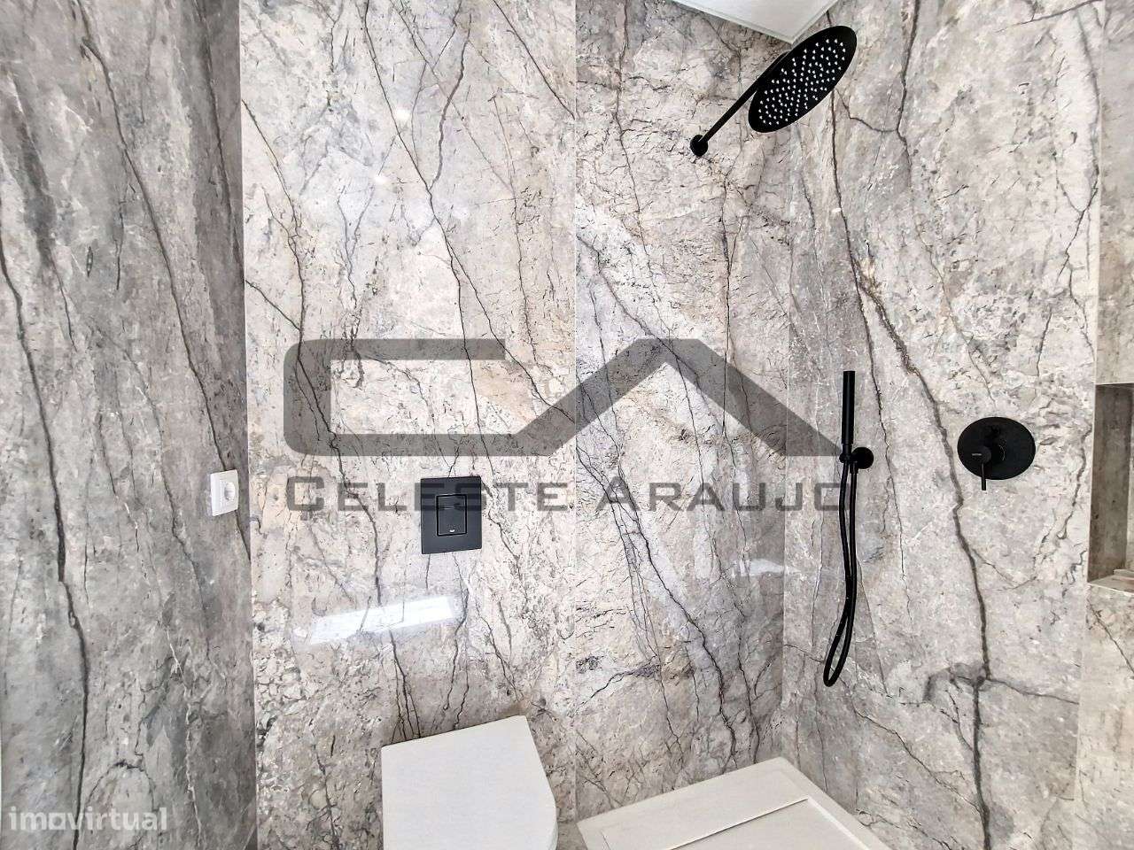 Moradia T4+1 Térrea, com piscina, Rio Meão-20