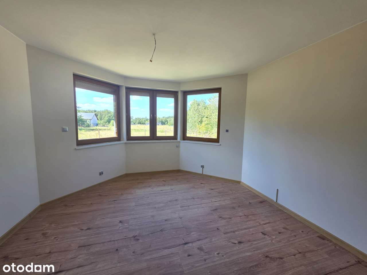 Atrakcyjny dom pachnący nowością!!!-5