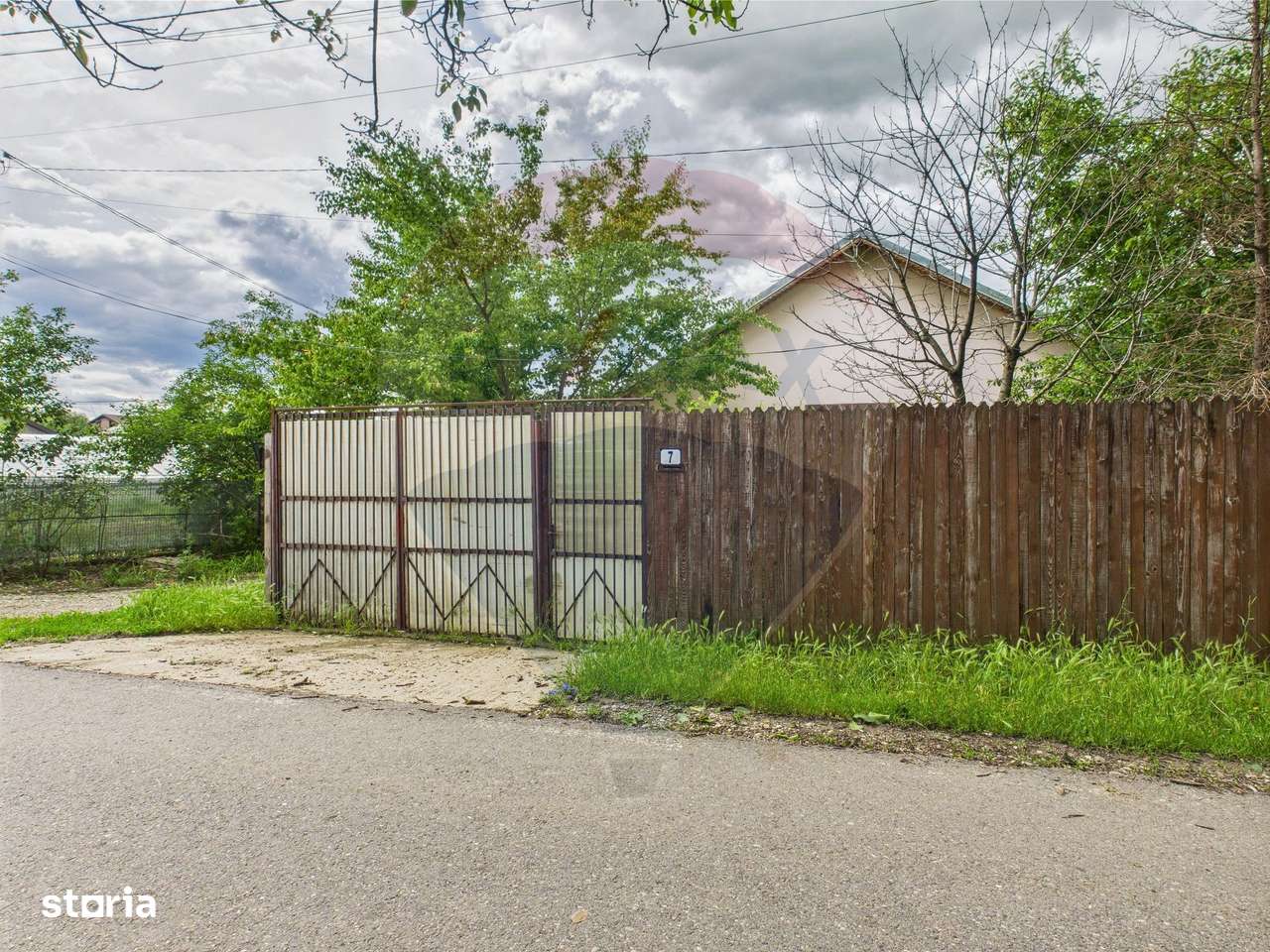 Vila/casa cu teren aproape de Bucuresti la pret excelent-1