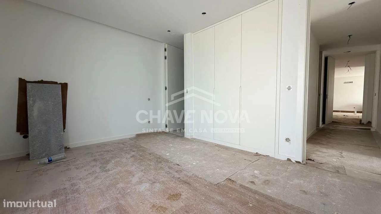 T3 Novo c/ 2 Lugares de Garagem na Maia-39