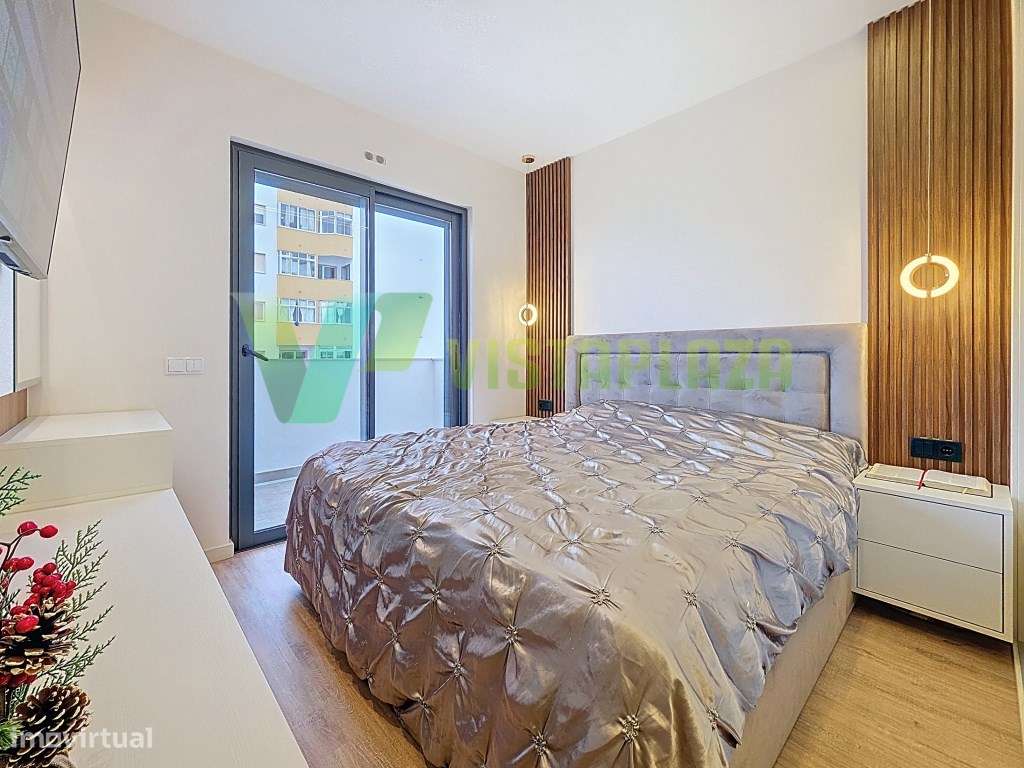 Apartamento T4 Acabamentos de Luxo na Urbanização do Fojo, Portimão-28