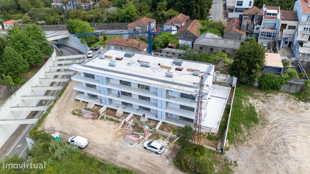 T2 Único com Terraço de 277m² | Valbom, Gondomar-42