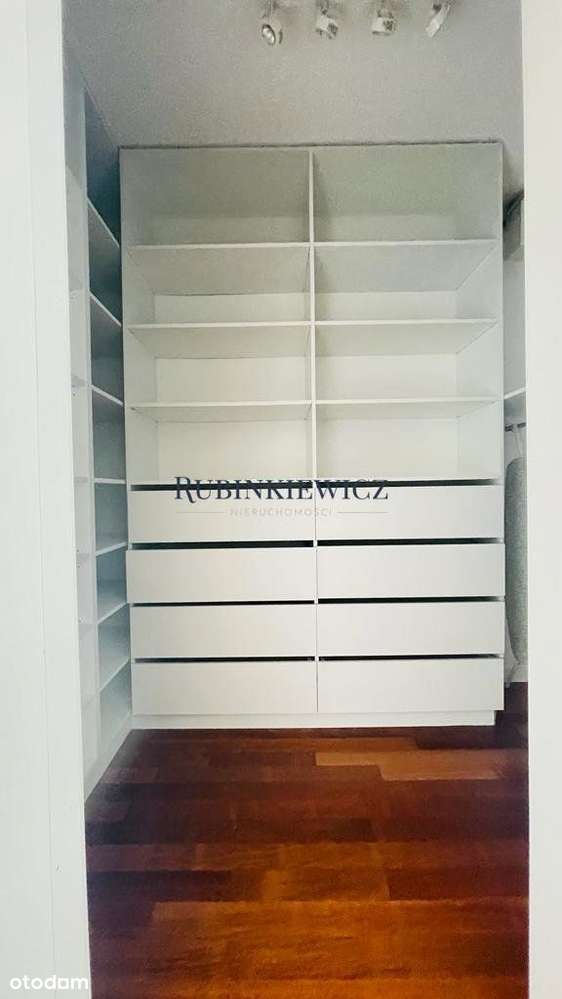 Kostki Potockiego 3 Pokoje 93 M2 Garaż Komórka Lok-16