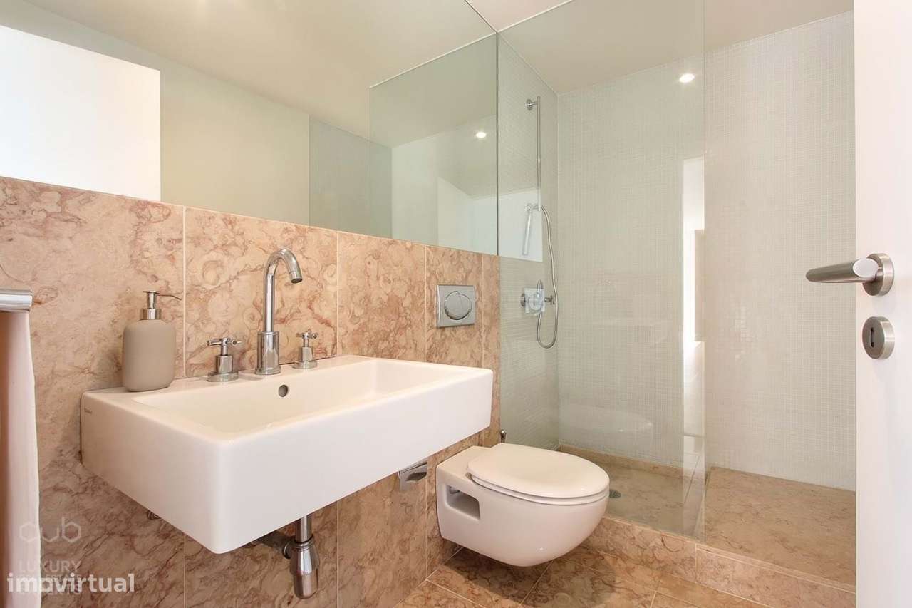 Moradia, 391 m², Charneca de Caparica e Sobreda-26