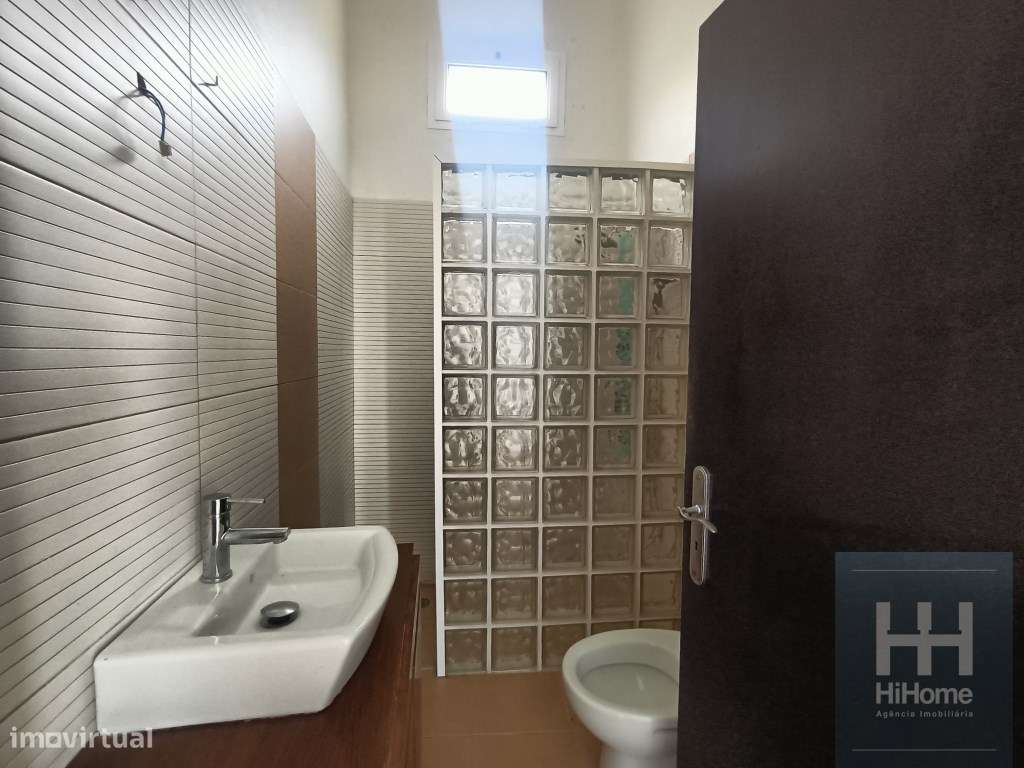 Moradia (Sem licença de utilização) T2 + T2 + 2 em sótão habitável ...-50