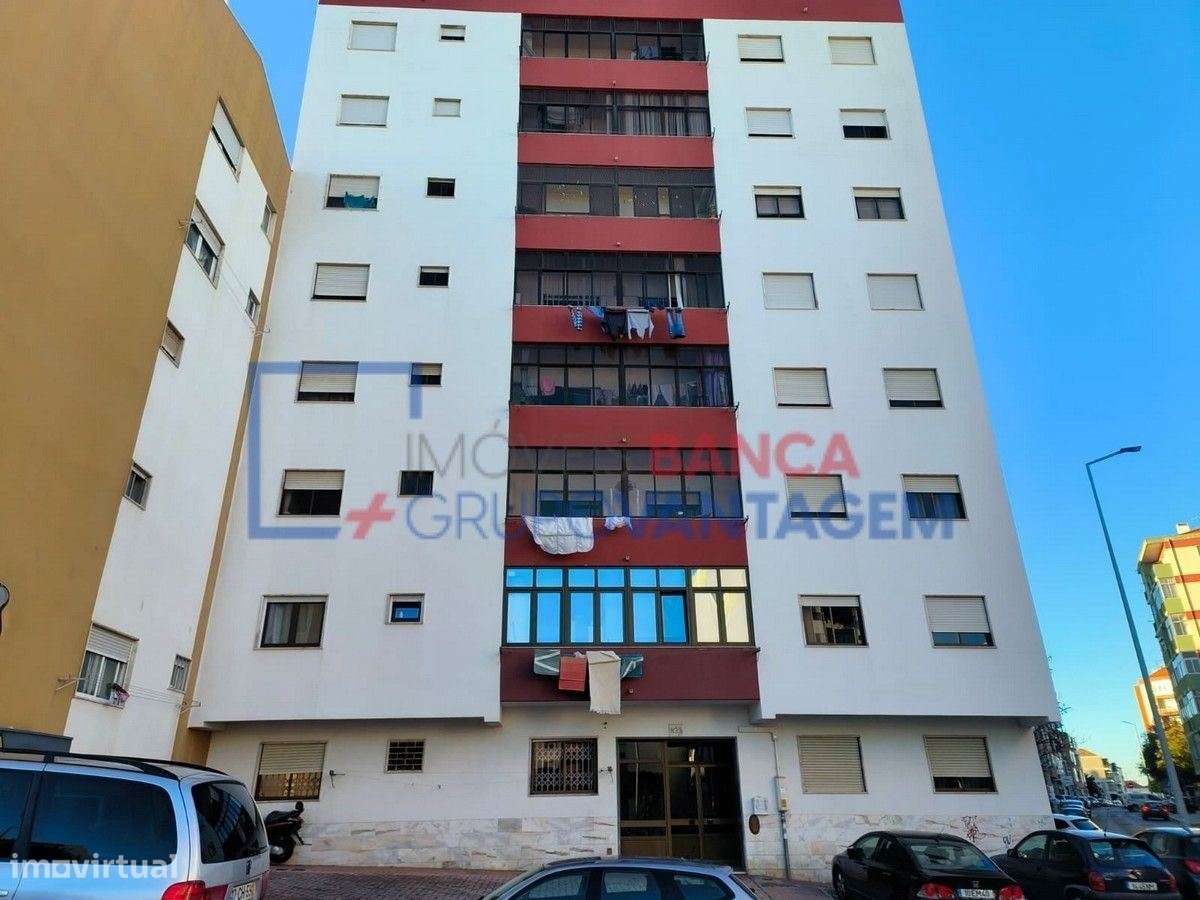 T2 com 91m2 para venda na Amora;seixal - Grande imagem: 2/21